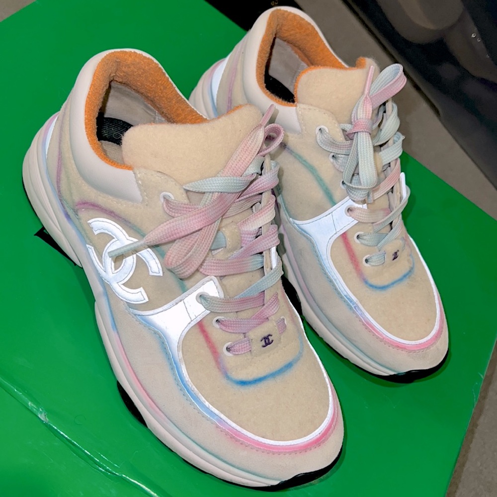 Authentic Chanel sneakers size 37 1/2